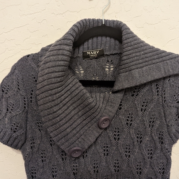 Mary Firenze Made in Italy cap sleeve sweater and cowl neck buttons - Picture 3 of 6